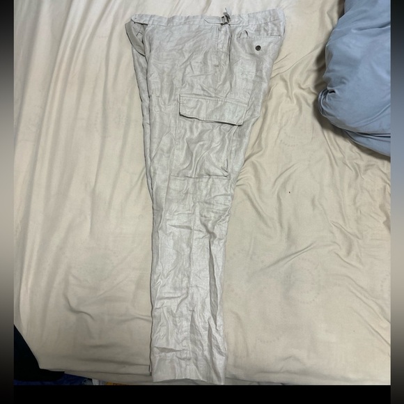 Banana Republic Linene Cargo Pants - Picture 3 of 4